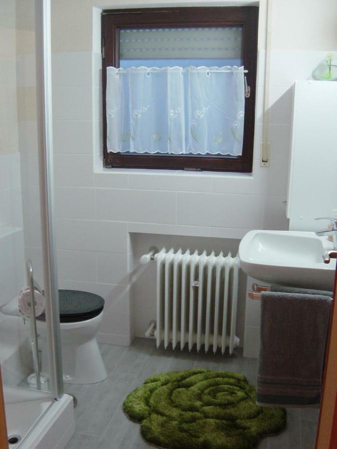 Haus Am Wald Apartment Hillscheid ภายนอก รูปภาพ